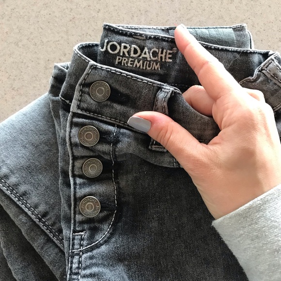 • the Jordache Premium denim - Picture 5 of 6